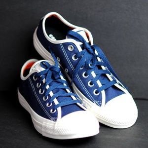 Size 7 Converse Blue Women's